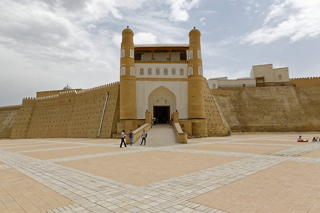 Citadelle Ark et place Reghistan-004